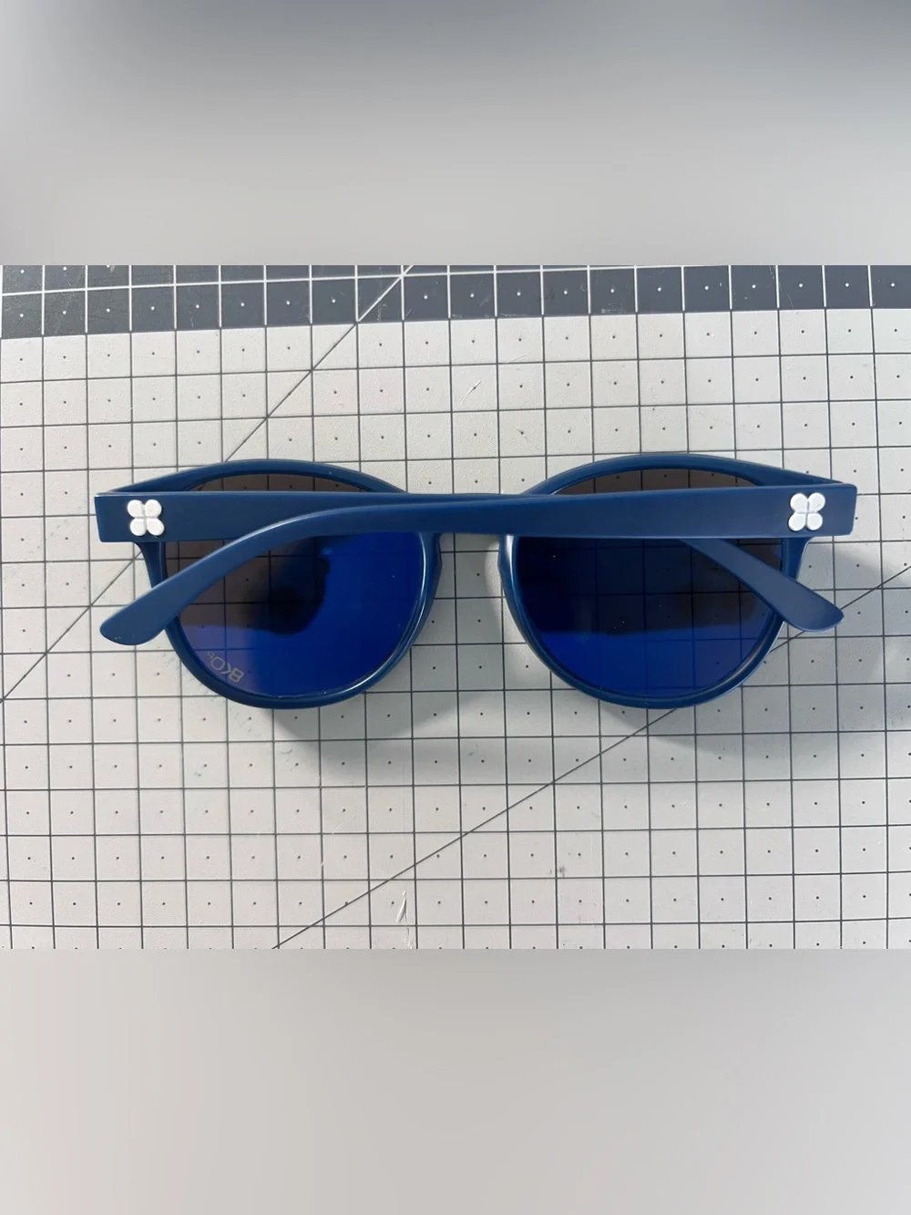 EUC Sierras Sungod 8KO Polarized Mirrored Sunglasses – Matte Navy / Blue